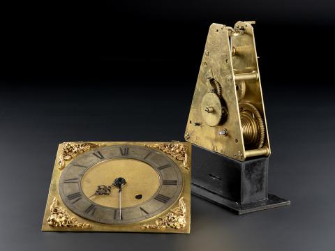 The Bruce-Oosterwijck longitude pendulum clock The Bruce-Oosterwijck longitude pendulum clock