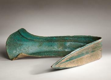Internationally important Bronze Age dagger saved for the nation Rare antiquity used as a doorstop to go on display in Norwich 